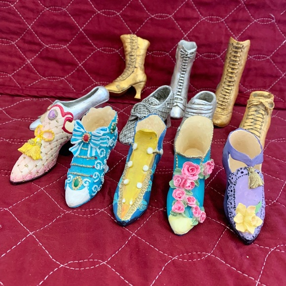 Miniature Shoe Collectors Set of 12 Tiny Figurines - Picture 3 of 3